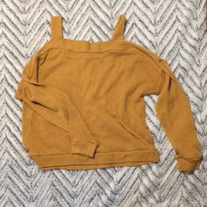 OFF THE SHOULDER SWEATER